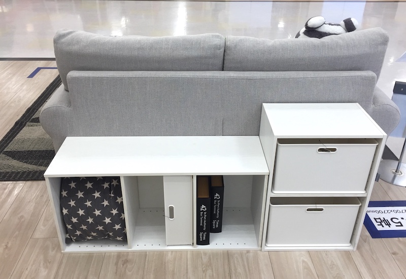 モノトーンコーデでリビングルーム学習デスクコーナーを作れます