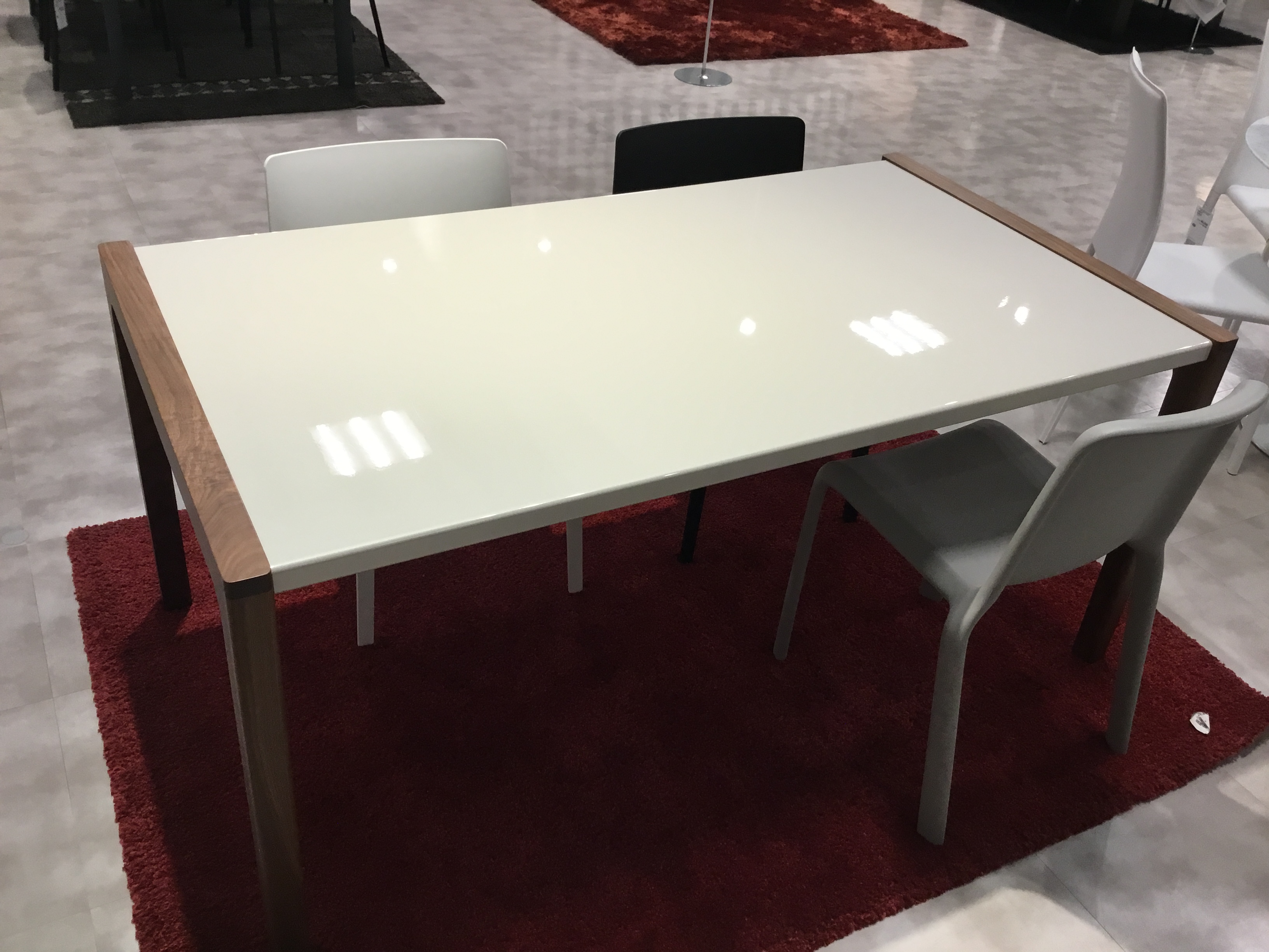 国内最大級のインテリアのテーマパーク ファニチャードーム