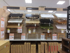 折れ脚テーブル