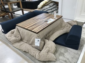 こたつとソファー