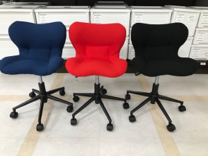 オフィスチェア「スリムフィット」 ¥7,950+税