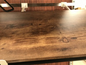 レトロテーブル