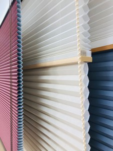 ハニカムスクリーン