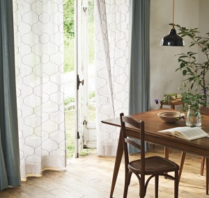 かすみ柄レース