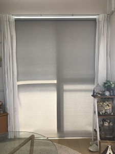 ロールスクリーンとレース